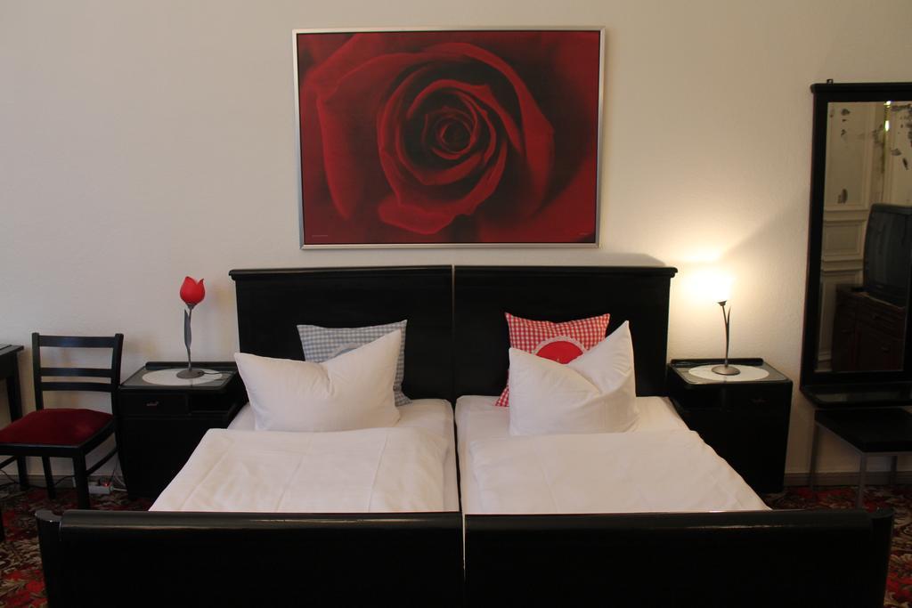 Hotel Pension Columbus Am Kurfurstendamm Берлин Номер фото