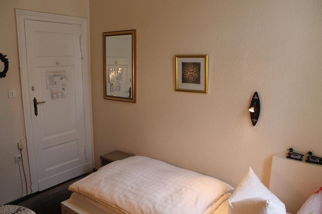 Hotel Pension Columbus Am Kurfurstendamm Берлин Номер фото
