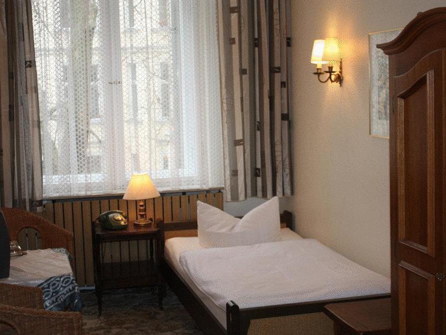 Hotel Pension Columbus Am Kurfurstendamm Берлин Экстерьер фото