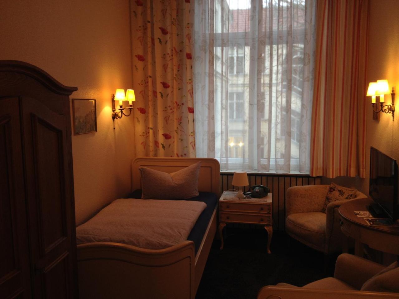 Hotel Pension Columbus Am Kurfurstendamm Берлин Экстерьер фото