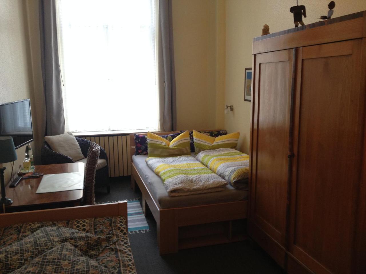 Hotel Pension Columbus Am Kurfurstendamm Берлин Экстерьер фото